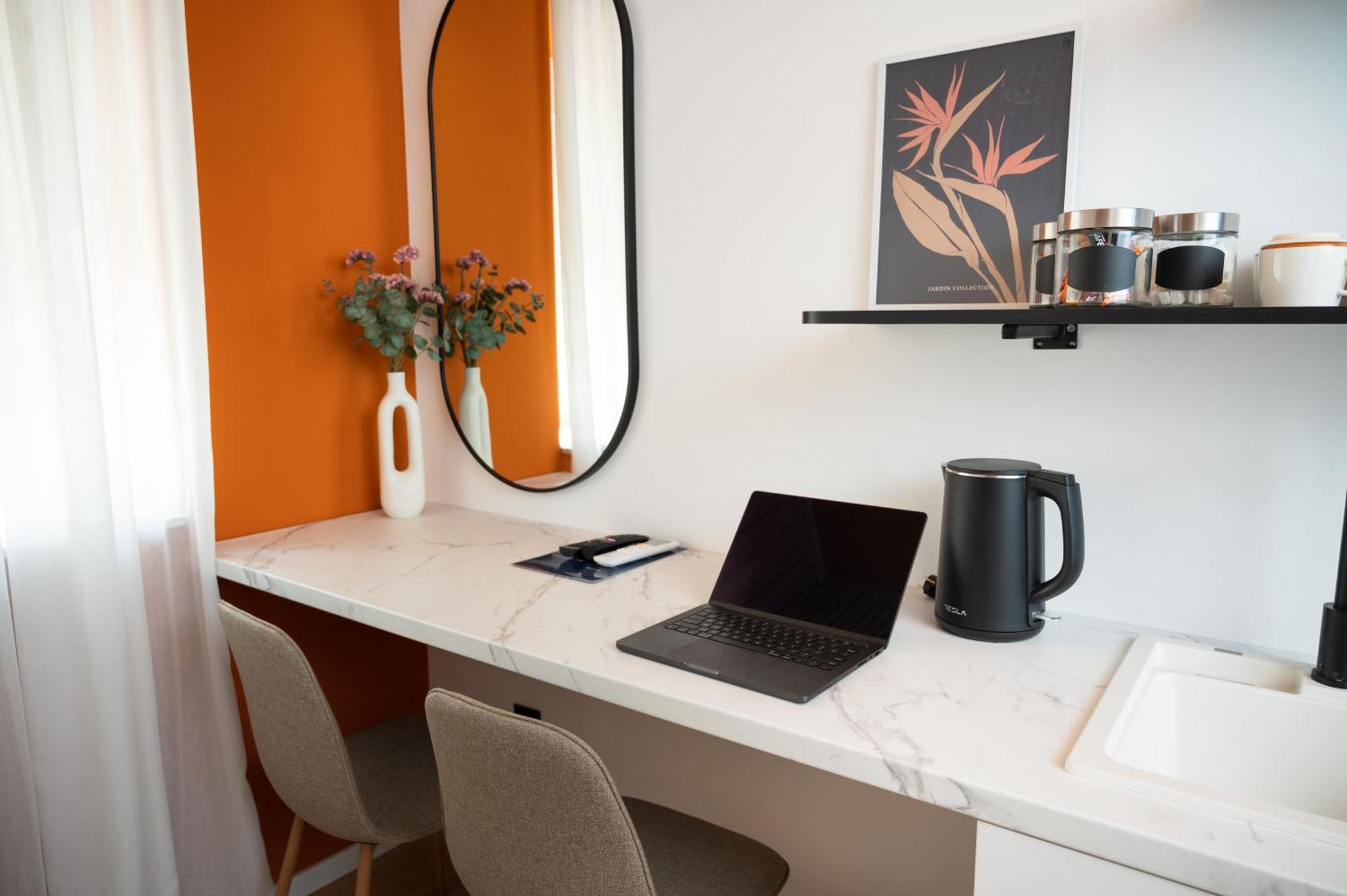 מוסטר Regent Blue Apartments - Free Private Parking מראה חיצוני תמונה