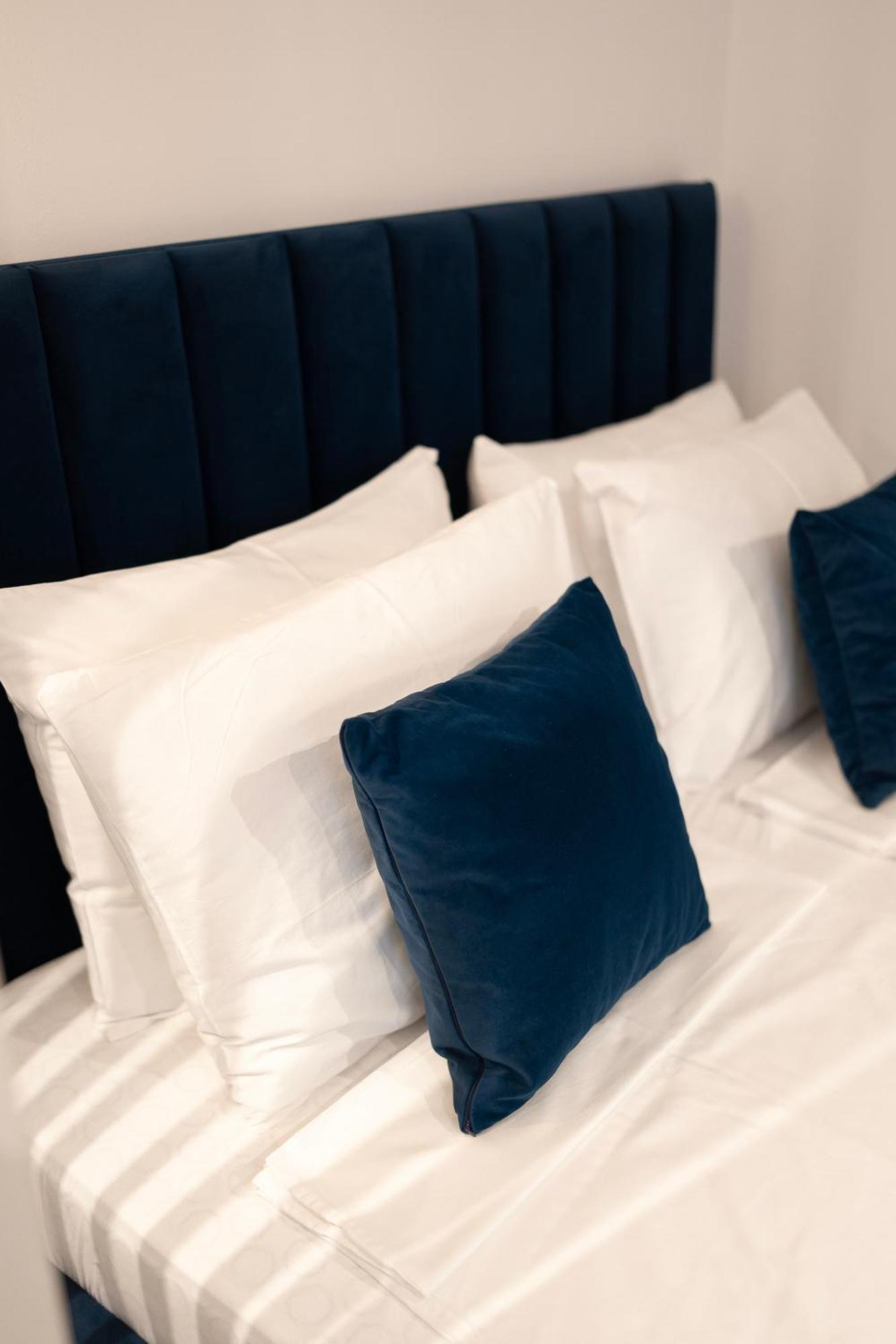 מוסטר Regent Blue Apartments - Free Private Parking מראה חיצוני תמונה