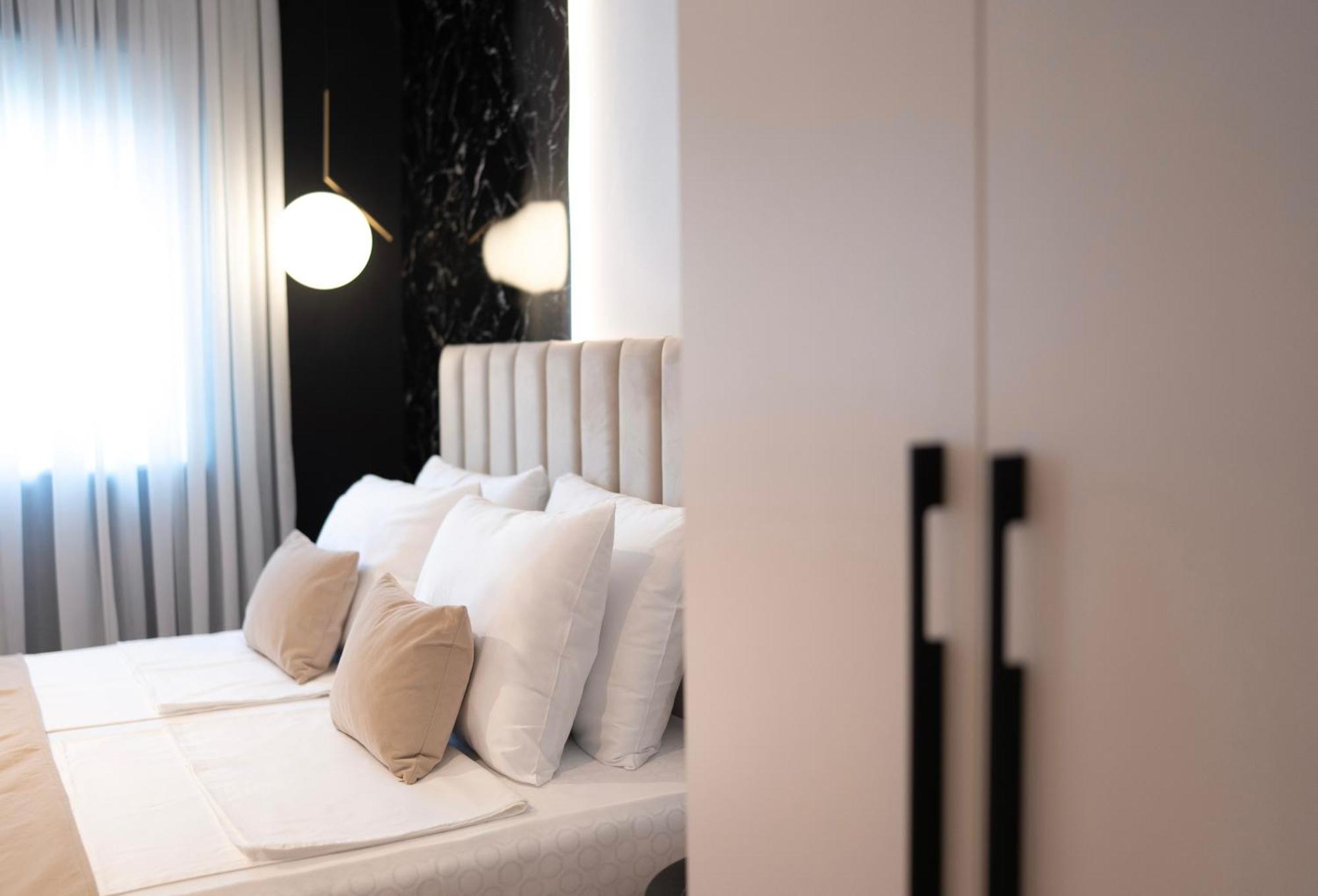מוסטר Regent Blue Apartments - Free Private Parking מראה חיצוני תמונה