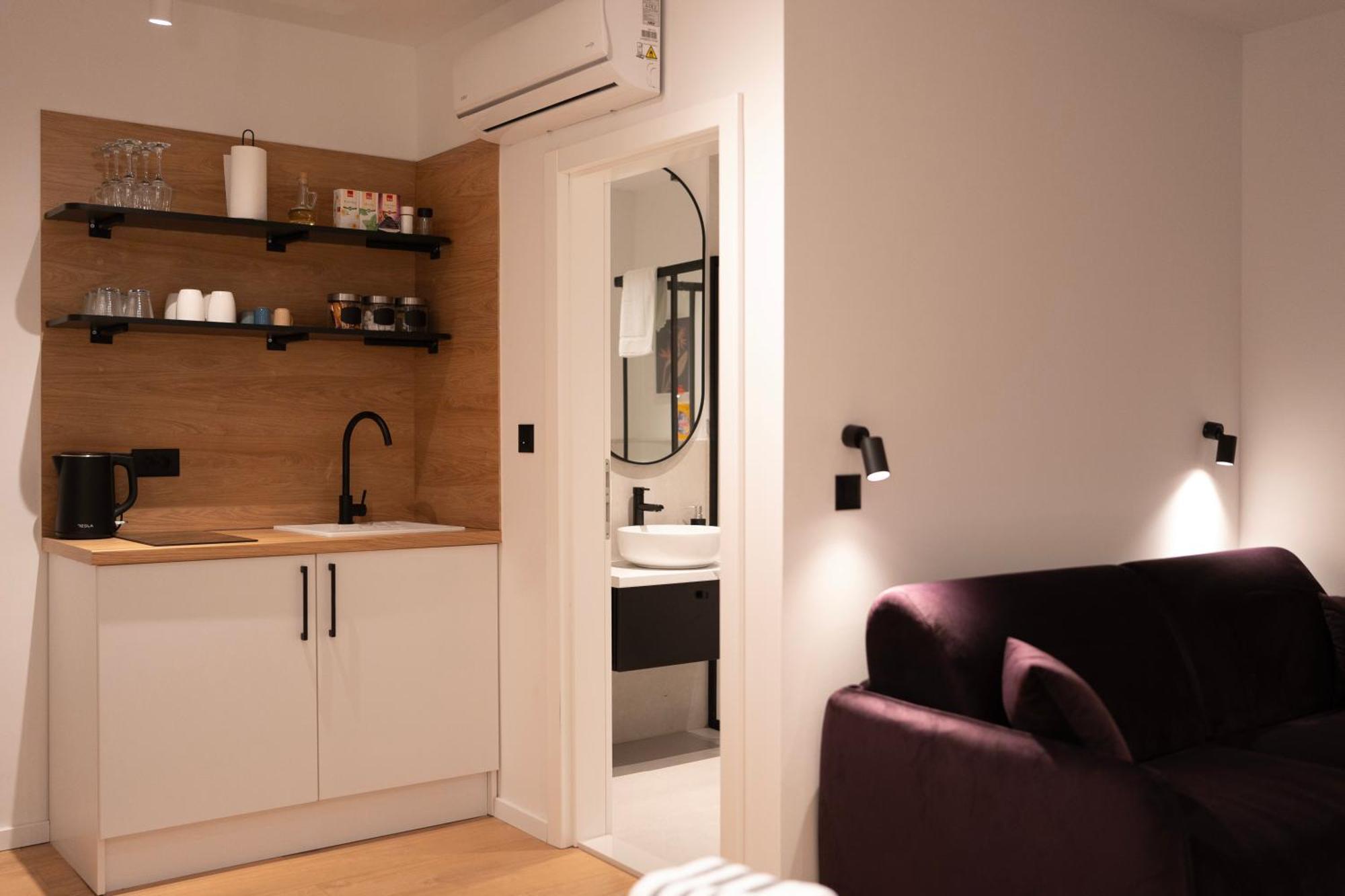 מוסטר Regent Blue Apartments - Free Private Parking מראה חיצוני תמונה