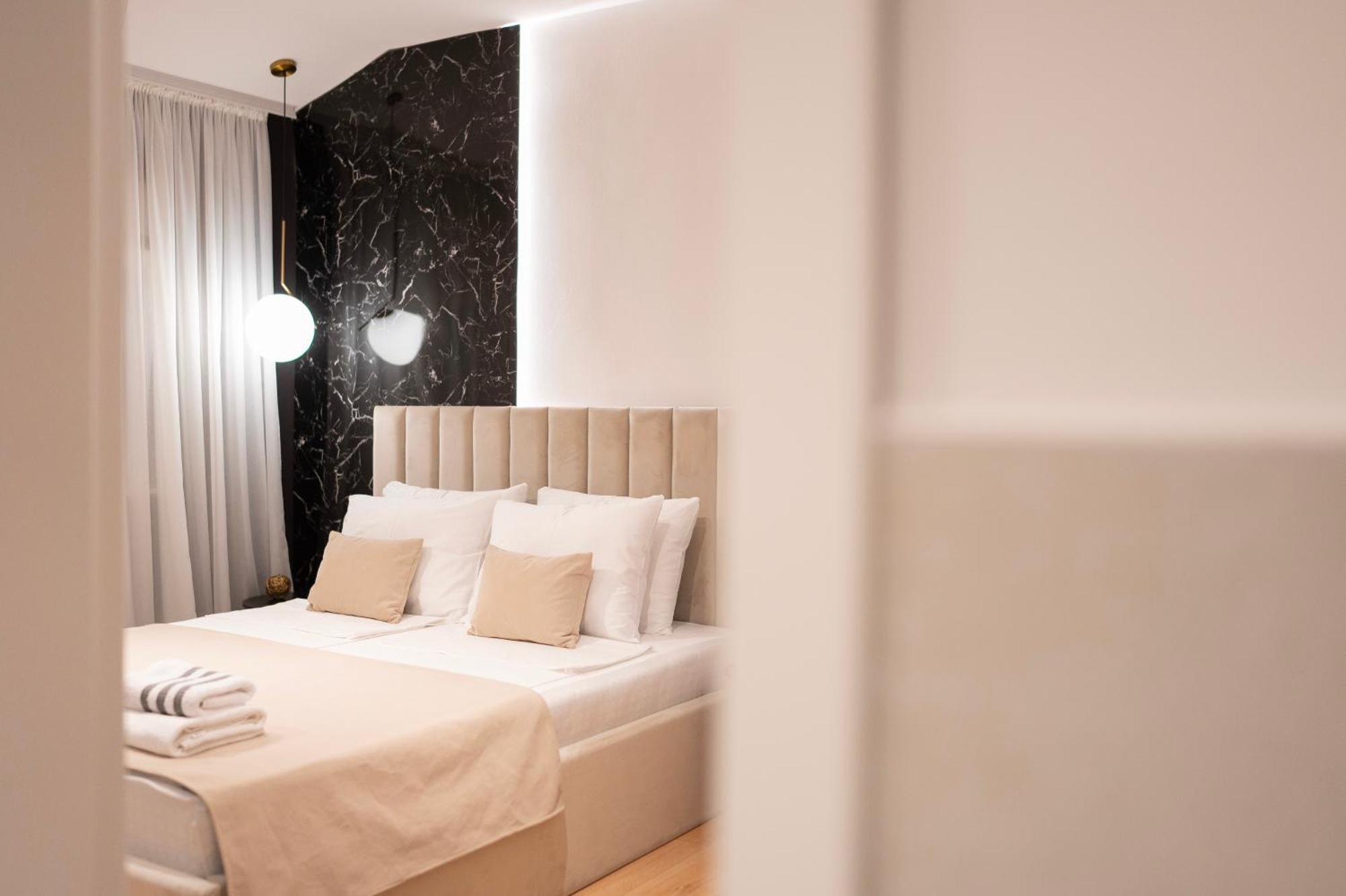 מוסטר Regent Blue Apartments - Free Private Parking מראה חיצוני תמונה