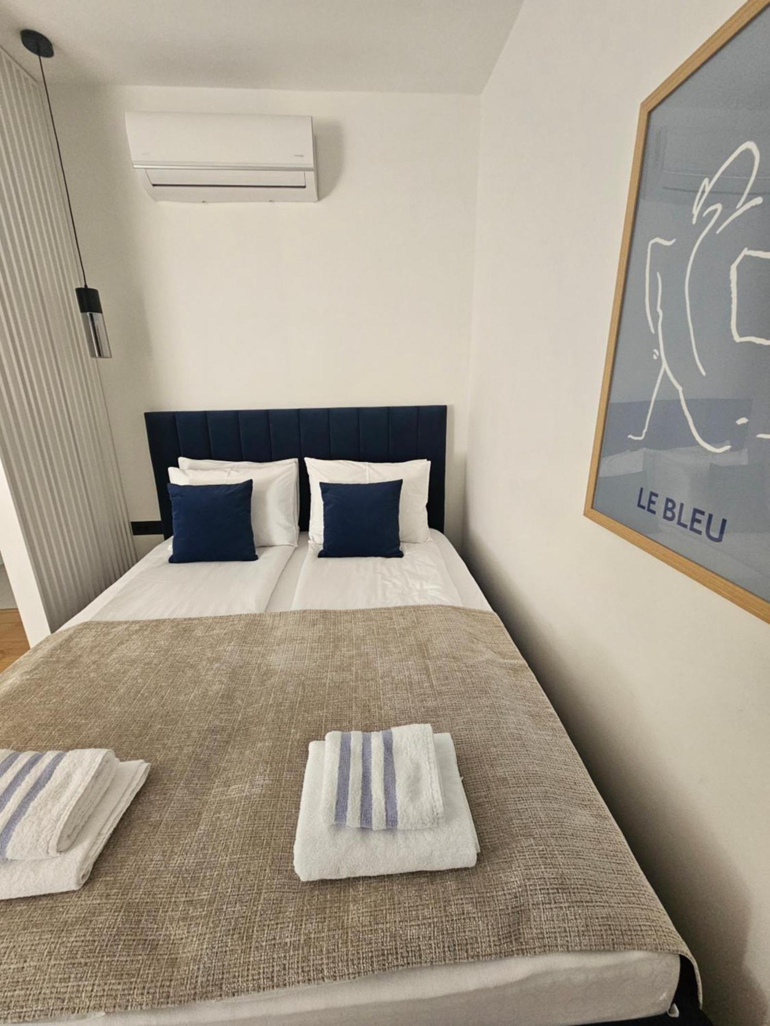 מוסטר Regent Blue Apartments - Free Private Parking מראה חיצוני תמונה